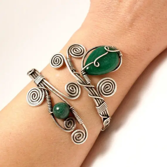 Emerald Bracelet For Women, Emerald Jewelry, Raw Emerald Bracelet, Wire Wrapped Jewelry, Silver Cuff Bracelet, Unique Gifts For Women