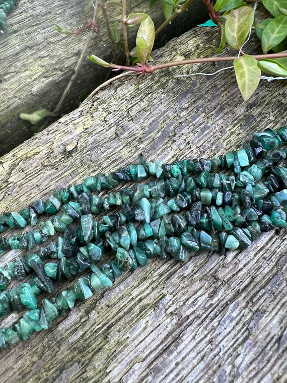 Emerald Natural Chip Nugget Beads / May Birthstone / Green Gemstone Chips