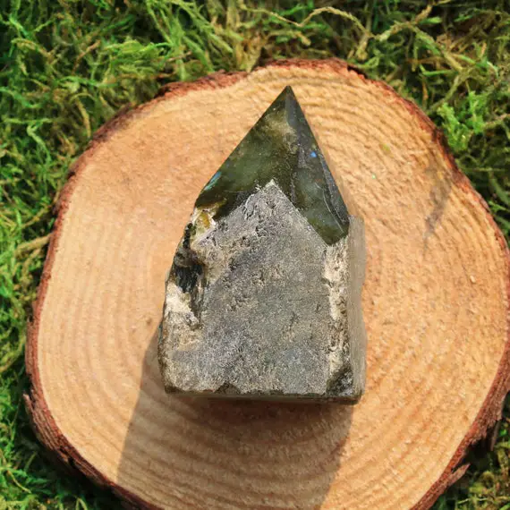 Labradorite Polished Point Pyramid #1