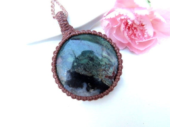 Moss Agate Gemstone Necklace, Rare Agates Of The World, Agate Jewelry, Macrame Necklace, Woodland, Natural Elements, Jewelry