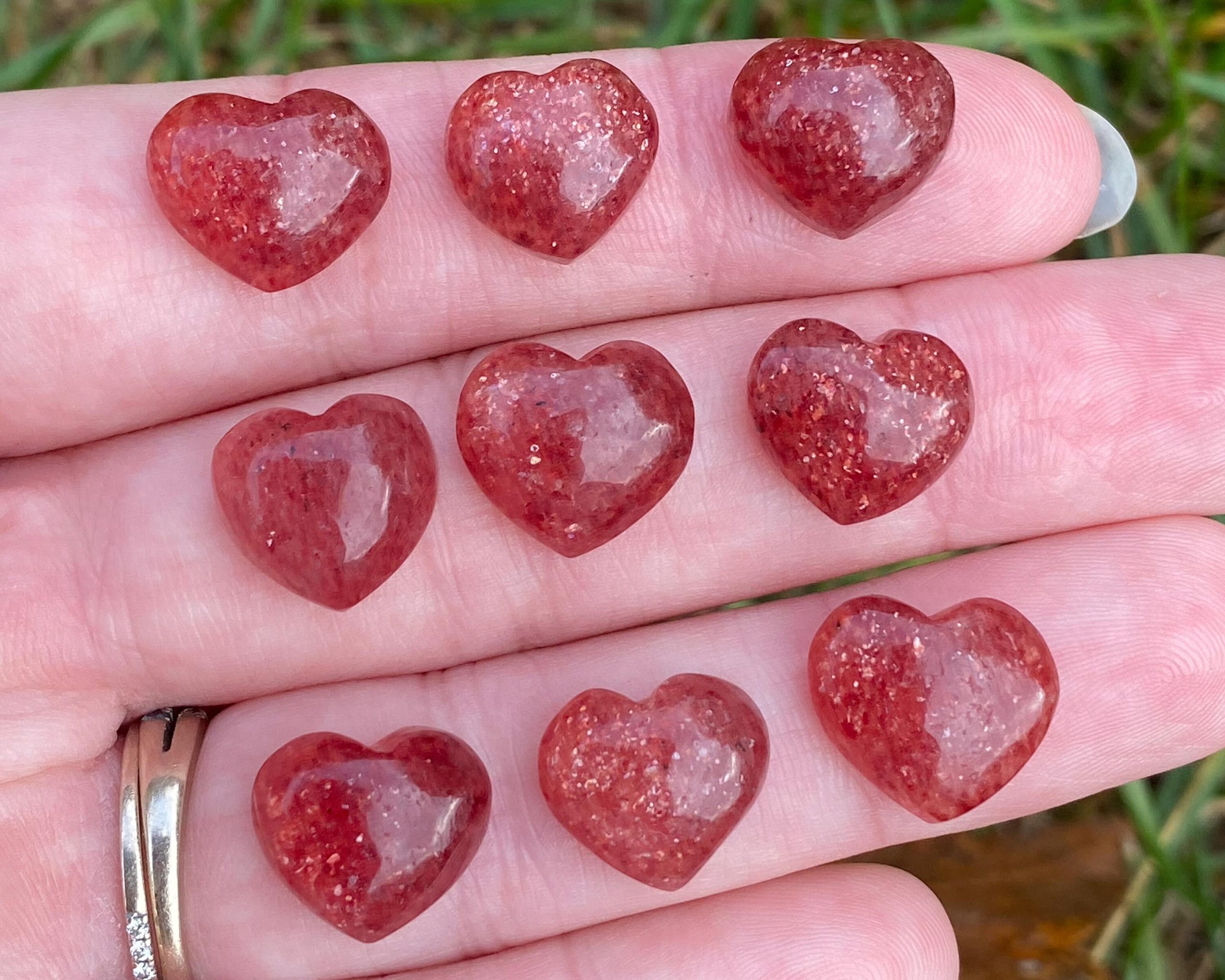 One Strawberry Quartz Heart Cabochon, Hematite In Quartz,  Tiny Sparkly Bright Red Cabochon