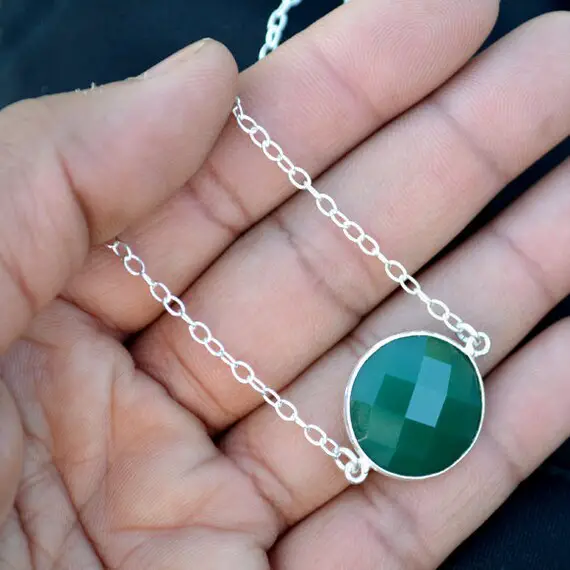 Green Onyx Necklace Green Gemstone Choker Green Gem Connector Necklace Simple Green Layering Necklace Minimalist Valentine Day Gift Jewelry