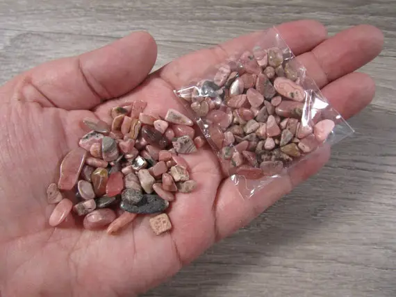 Rhodochrosite Chip Tumbled Stone Small Bag T314