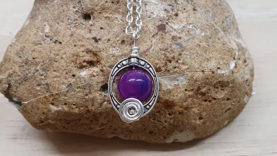Minimalist Sugilite Necklace. Reiki Jewelry. Silver Plated Wire Wrap Pendant Uk. Small Oval Frame. 10mm. Gift For Her, Friend, Girlfriend C1