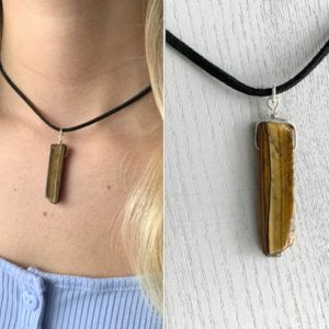 Natural Tiger's eye jasper crescent crystal point Jewelry Necklace Pendant 1pc 