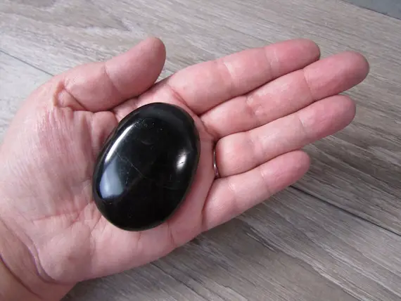 Black Tourmaline Palm Stone 2 Inch + Fig 523
