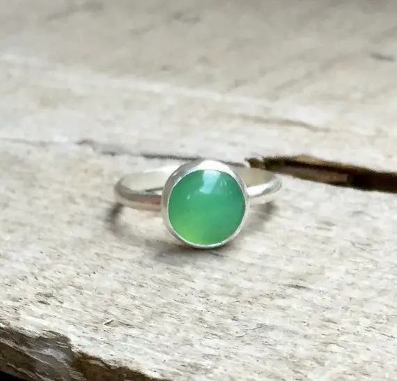 Elegant Minimalist Bright Green Chrysoprase Solitaire Sterling Silver Ring | Green Gemstone Ring | Chrysoprase Ring | Silver Ring |