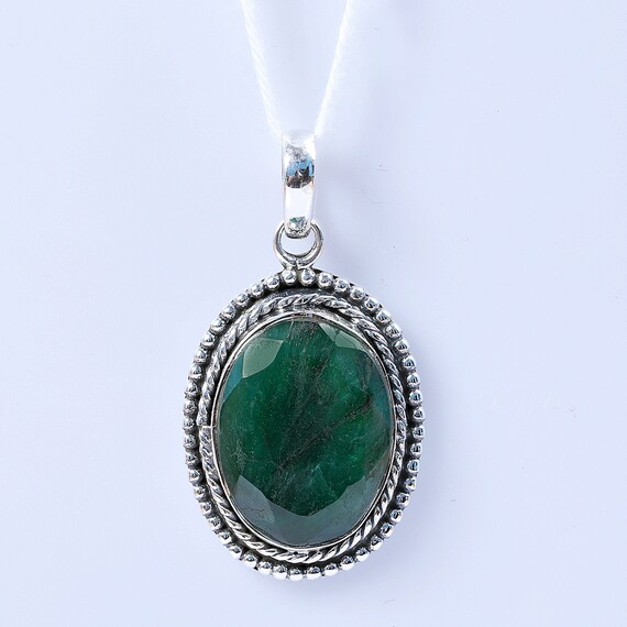 Emerald Pendant, 925 Solid Silver Pendant, Gemstone Pendant, Emerald 15x20 Mm Oval , Handmade Pendant, Pendant For Necklace, Gift Women