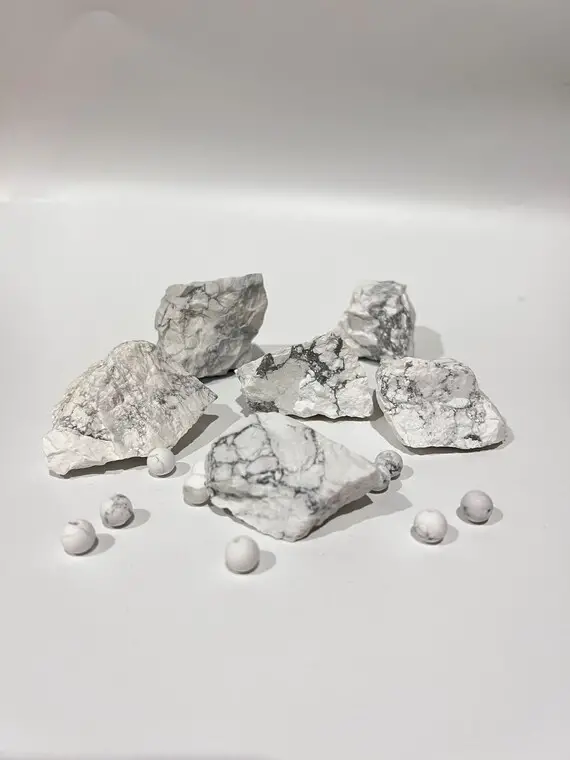 Howlite Raw Stone / Raw Chunk Stone Crystal / Crystal Healing / Chakra Crystals / Gift