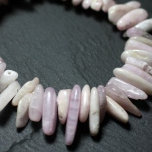 Shop Kunzite Chip & Nugget Beads! Fil 39cm 110pc env – Perles de Pierre – Kunzite rose Rocailles Chips Batonnets 10-20mm | Natural genuine chip Kunzite beads for beading and jewelry making.  #jewelry #beads #beadedjewelry #diyjewelry #jewelrymaking #beadstore #beading #affiliate #ad