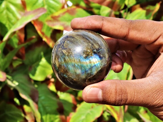 55mm Blue Labradorite Sphere Rainbow Flashy Healing Gemstone Energy Boosting Ball Perfect Spiritual Home Decor Gift Anxiety Relief Crystal