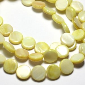 Shop Pearl Bead Shapes! Fil 39cm 39pc env – Perles Nacre Naturelle Palets 10mm Jaune clair Pastel irisé | Natural genuine other-shape Pearl beads for beading and jewelry making.  #jewelry #beads #beadedjewelry #diyjewelry #jewelrymaking #beadstore #beading #affiliate #ad