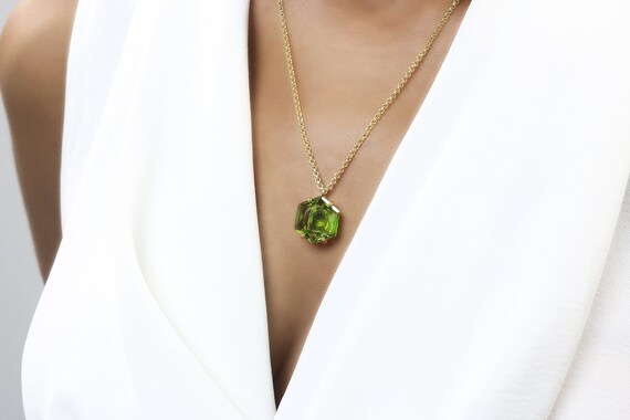 Hexagon Cut Peridot Necklace · Unique Birthday Gift · August Birthstone Necklace · 18k Gold Vermeil Necklace · Geometrical Stone Necklace