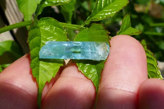 Natural Aquamarine Crystal  - Blue Aquamarine Rough Crystal Specimen 7.86 Carats