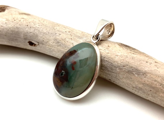 Chrysoprase Teardrop Pendant / Smooth Chrysoprase Silver Pendant //collector Natural Stone 30mm / 925 Sterling Silver