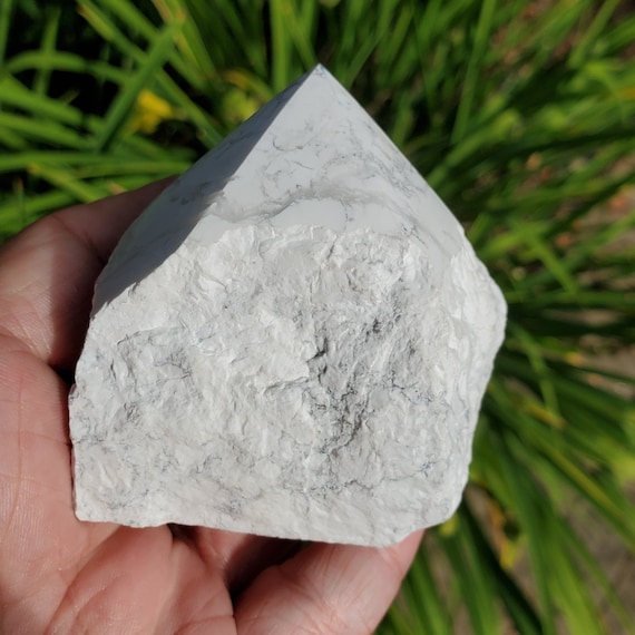 White Howlite Rough Polished Point For Meditation, Stimulates A Love Of Knowledge, Healing Stones And Crystals, (2.75" Tall), (2.5" Wide)