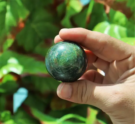 Small 75mm Green Mariposite Crystal Sphere Chakra Balancing Reiki Anxiety Relief Gemstone Meditation Spiritual Awakening Unique Yoga Gift