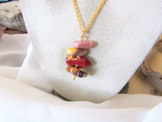 Mookaite Gemstone Necklace, Crystal Bead Necklace, Layering Jewelry, Healing Crystal, Red Stone Necklace, Gold Chain, Jasper, Minimalist