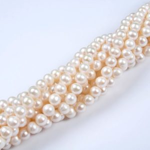 Shop Pearl Round Beads! AA7.5~8mm Round Bright White Clear Freshwater Pearl,Genuine Freshwater Pearl,High luster pearl,good quality Freshwater pearl beads,TSrutudo | Natural genuine round Pearl beads for beading and jewelry making.  #jewelry #beads #beadedjewelry #diyjewelry #jewelrymaking #beadstore #beading #affiliate #ad