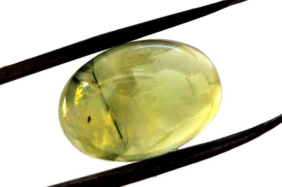 Prehnite Cabochon Crystal (14mm X 10mm X 6mm) 7.5cts - Oval Gemstone