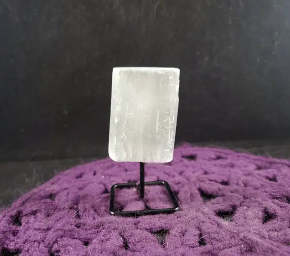Raw Selenite Crystal On Metal Stand White Rough Crown Chakra Cleansing Crystal Desk Crystals Home Office Gift