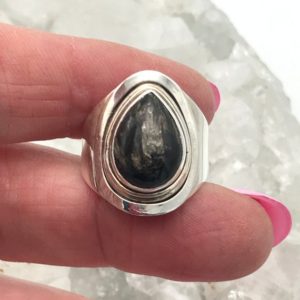 Shop Seraphinite Rings! Black Seraphinite Ring, Size 8 1/2 | Natural genuine Seraphinite rings, simple unique handcrafted gemstone rings. #rings #jewelry #shopping #gift #handmade #fashion #style #affiliate #ad
