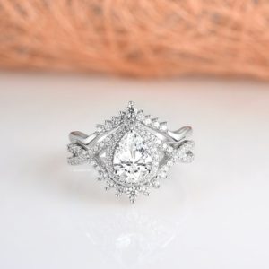 Shop White Sapphire Jewelry! Vintage White Sapphire Ring Set Sterling Silver Diamond Engagement Ring For Women Promise Ring September Birthstone Anniversary Gift For Her | Natural genuine White Sapphire jewelry. Buy handcrafted artisan wedding jewelry.  Unique handmade bridal jewelry gift ideas. #jewelry #beadedjewelry #gift #crystaljewelry #shopping #handmadejewelry #wedding #bridal #jewelry #affiliate #ad