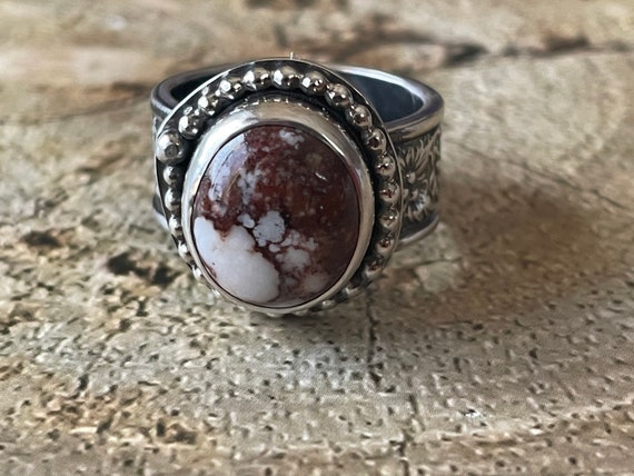 Wild Horse Magnesite Ring With Thick Patterned  Band