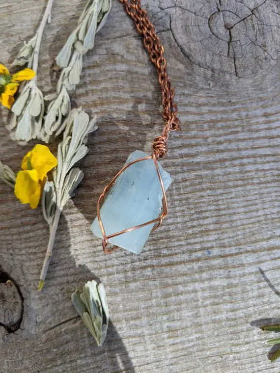 Xl Perfectly Termianted All Natural Not Treated High Quality Blue Aquamarine Crystal Pendant In Solid Copper