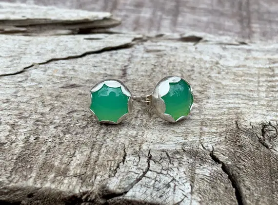 Bright Green Chrysoprase Scallop Setting Sterling Silver Earrings | Stud Earrings | Wedding Jewelry | Flower Earrings | Chrysoprase Studs