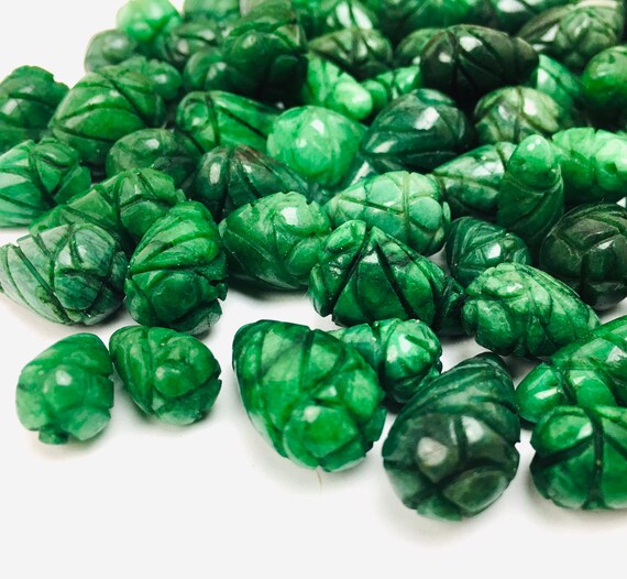 Emerald Crystal (1) Tumbled Emerald Stone, Leaf Tear Drop Green Emerald, Carved Emerald, Small Dark Green Emerald