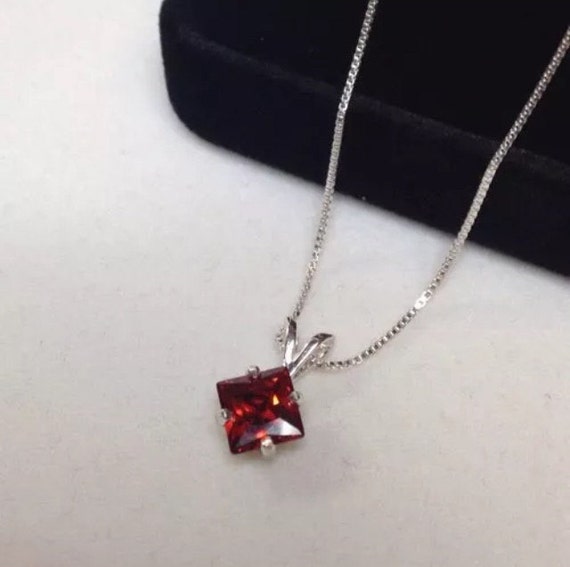 Beautiful 1.25ct Princess Cut Garnet Necklace Pendant Necklace Square Cut Garnet Solitaire January Birthstone Jewelry Gift Mom