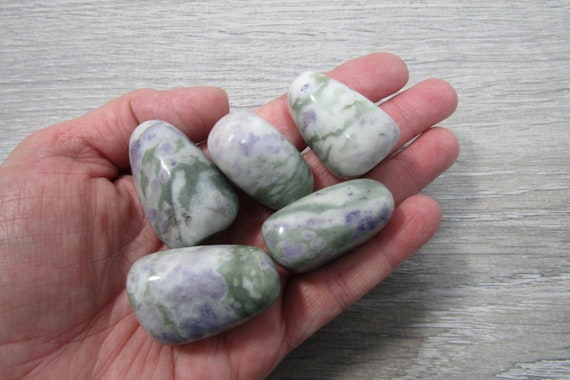 Peace Jade Tumbled Stone 1 Inch Large T504