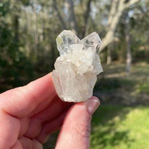 Clear Quartz Cluster – Reiki Charged – Powerful  Energy – Master Healer – Starseed Crystal – Amplify Energy – Relieves Pain | Natural genuine stones & crystals in various shapes & sizes. Buy raw cut, tumbled, or polished gemstones for making jewelry or crystal healing energy vibration raising reiki stones. #crystals #gemstones #crystalhealing #crystalsandgemstones #energyhealing #affiliate #ad
