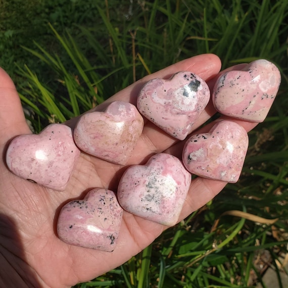 Pink Rhodonite Crystal Hearts, Pink Rhodonite Stone Hearts, Heart Chakra Crystal, Heart Chakra Stone, Healing Crystals And Stones, Yin Yang