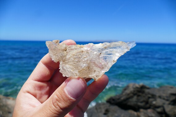 Raw Natural Selenite Crystal From England *new Find* 76.7