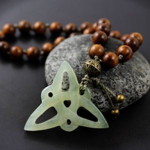 Shop Serpentine Jewelry! Celtic Pocket Mala 27 Beads, Serpentine Jade Celtic Pendant, Prayer Beads, Worry Beads, Mini Mala Beads, Triquetra Pendant, Small Yoga Gift | Natural genuine Serpentine jewelry. Buy crystal jewelry, handmade handcrafted artisan jewelry for women.  Unique handmade gift ideas. #jewelry #beadedjewelry #beadedjewelry #gift #shopping #handmadejewelry #fashion #style #product #jewelry #affiliate #ad