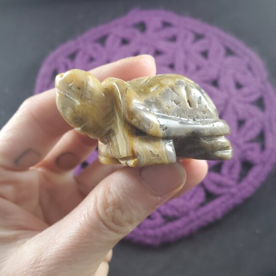 Crazy Lace Agate Turtle Carving Stones Crystals Totem Animal Yellow Grey Banded Carved Land Turtle