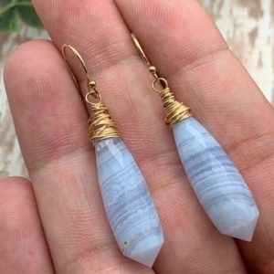 Blue Lace Agate Earrings | Natural genuine Gemstone earrings. Buy crystal jewelry, handmade handcrafted artisan jewelry for women.  Unique handmade gift ideas. #jewelry #beadedearrings #beadedjewelry #gift #shopping #handmadejewelry #fashion #style #product #earrings #affiliate #ad