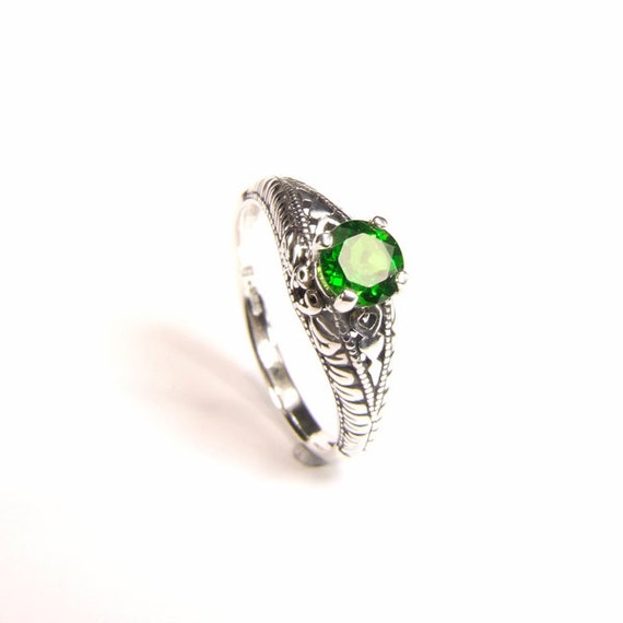 Chrome Diopside (aka 'russian Emerald') Ring, 6.1 Mm X 0.98 Carat, Round Cut, Art Deco Revival Style Sterling Silver Ring