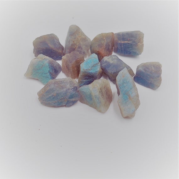 Labradorite Crystal Raw Stone 10 / 25 Piece Lot   Natural Gemstone Raw, Healing Crystal Raw 10x12, 15x20, 20x25  Mm Size