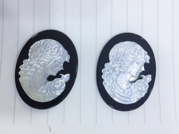 High Luster White Sea Shell Cameos - Natural Black And White Cameo For Jewelry - Detailed Lady Figure Black Onyx And Shell Cameo Cabochons