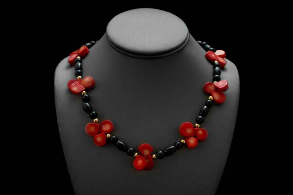 Coral Onyx Necklace/ Red Black Necklace/ Red Drop Necklace/ Red Teardrop Jewelry/ Black Gold Necklace