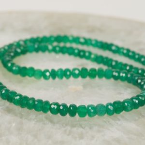 Shop Onyx Necklaces! Green Onyx necklace, Green Natural Gemstone, Handmade Gemstone Jewelry | Natural genuine Onyx necklaces. Buy crystal jewelry, handmade handcrafted artisan jewelry for women.  Unique handmade gift ideas. #jewelry #beadednecklaces #beadedjewelry #gift #shopping #handmadejewelry #fashion #style #product #necklaces #affiliate #ad