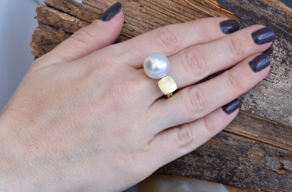 Gold Pearl Ring-pearl Ring-yellow Gold Ring-wedding -art Nouveau Ring-anniversary Present-for Her Birthday-white Pearl Statement Ring