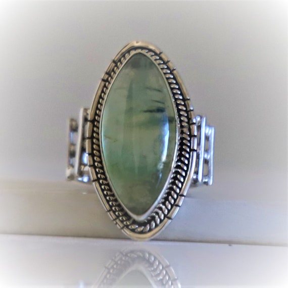 Prehnite Ring, Natural Prehnite Ring, Green Prehnite Gemstone, 925 Sterling Silver, Natural Prehnite Ring, Handmade Jewelry, Christmas Gift