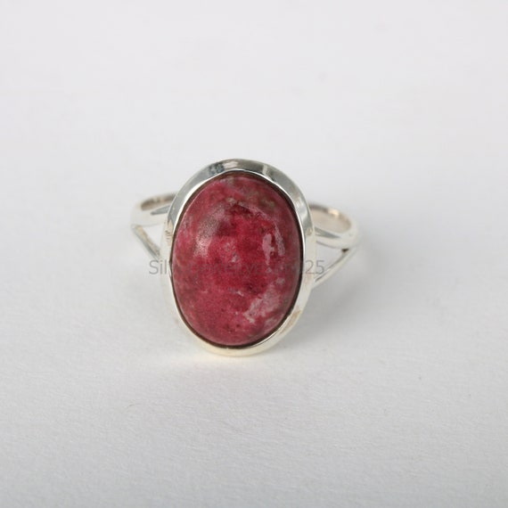 Natural Thulite Ring: Oval Gemstone, 925 Sterling Silver Natural Thulite Ring: Oval Gemstone, 925 Sterling Silver