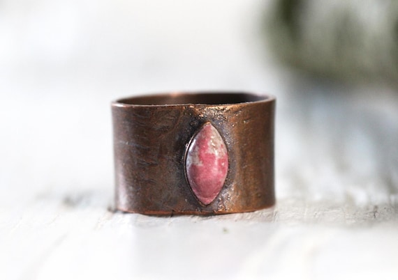 Thulite Ring - Wide Band Stone Ring - Unisex Thulite Ring - Wide Band Stone Ring - Unisex