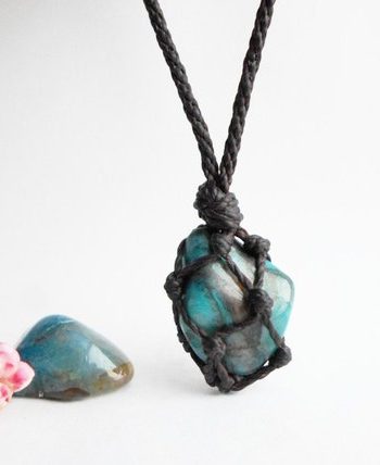 Chrysocolla Meaning and Properties | Beadage