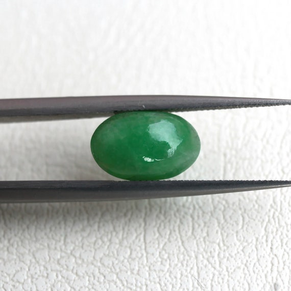 Burmese Green Jadeite Cabochon - 10x6mm, 3.20ct, Type A, Natural Gemstone